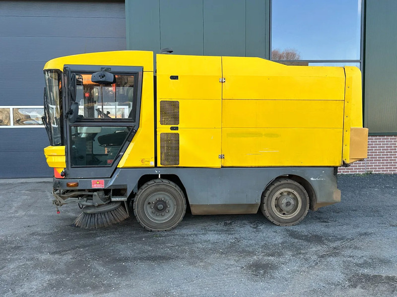 Ravo 530 VEEGMACHINE/SWEEPER!! - Подметально-уборочная машина: фото 2 Ravo 530 VEEGMACHINE/SWEEPER!! - Подметально-уборочная машина: фото 2