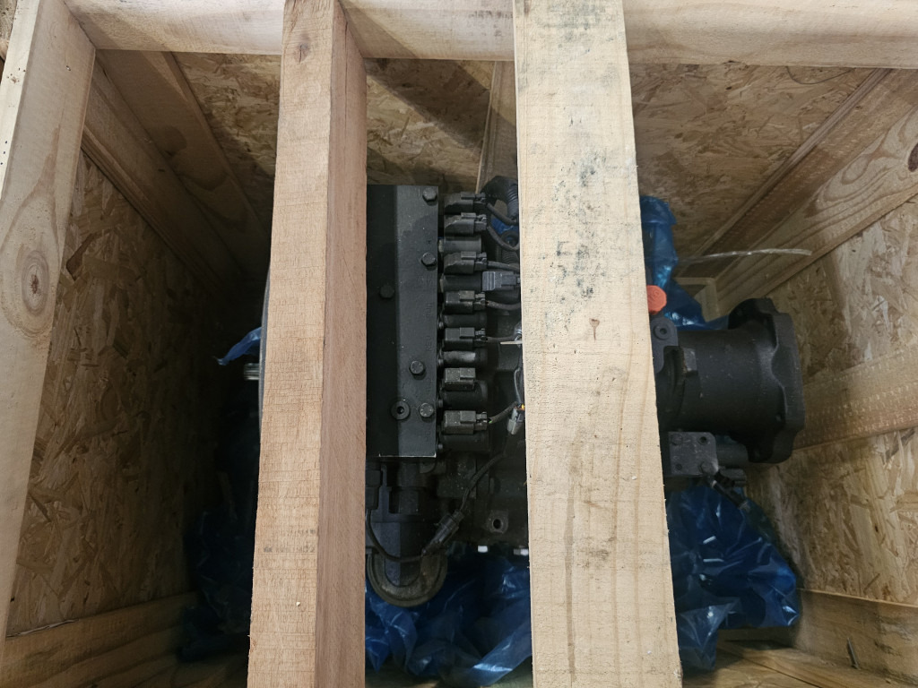 Case 84327511 - 84239309 - Коробка передач для Строительной техники: фото 2 Case 84327511 - 84239309 - Коробка передач для Строительной техники: фото 2