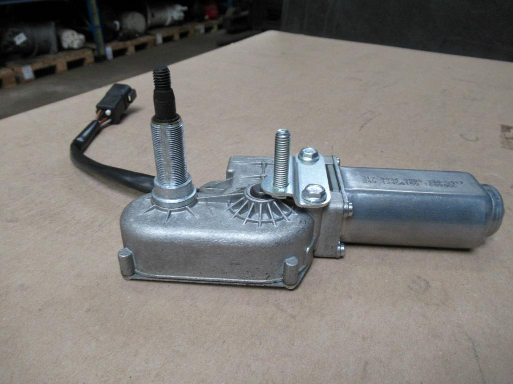 Caterpillar 3305017 - Щетка стеклоочистителя для Строительной техники: фото 2 Caterpillar 3305017 - Щетка стеклоочистителя для Строительной техники: фото 2