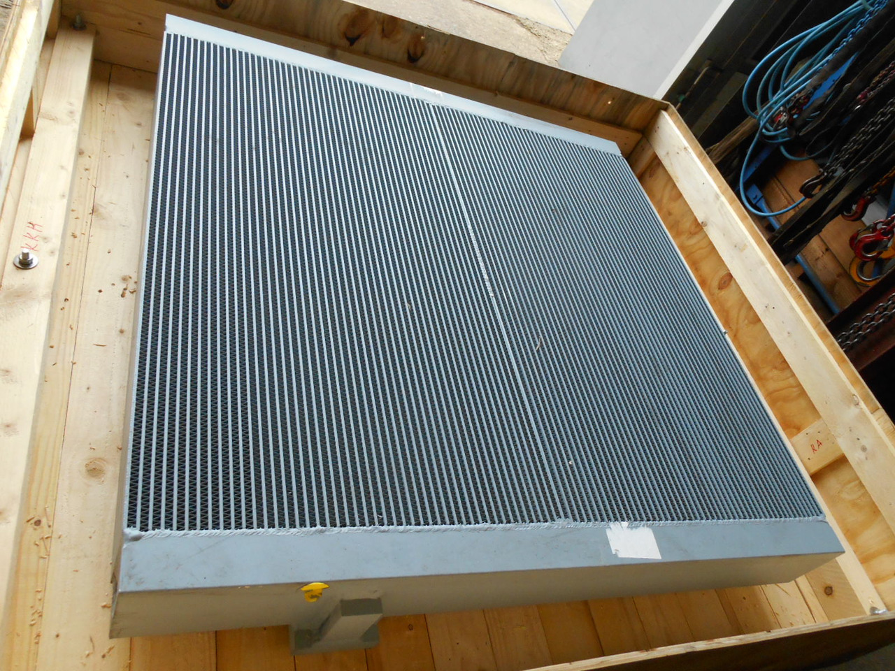 Caterpillar 3676815 - - Масляный радиатор для Строительной техники: фото 5 Caterpillar 3676815 - - Масляный радиатор для Строительной техники: фото 5