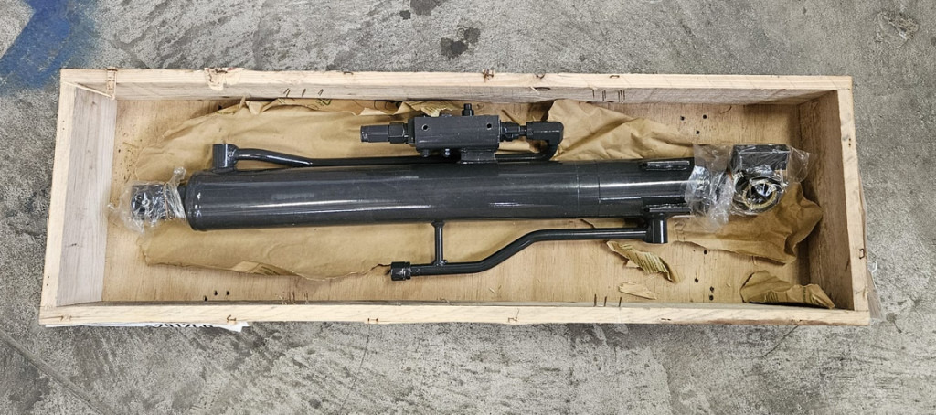 New Holland 31MK-52912CG - 31MK-52912 - Гидравлический цилиндр для Строительной техники: фото 1 New Holland 31MK-52912CG - 31MK-52912 - Гидравлический цилиндр для Строительной техники: фото 1