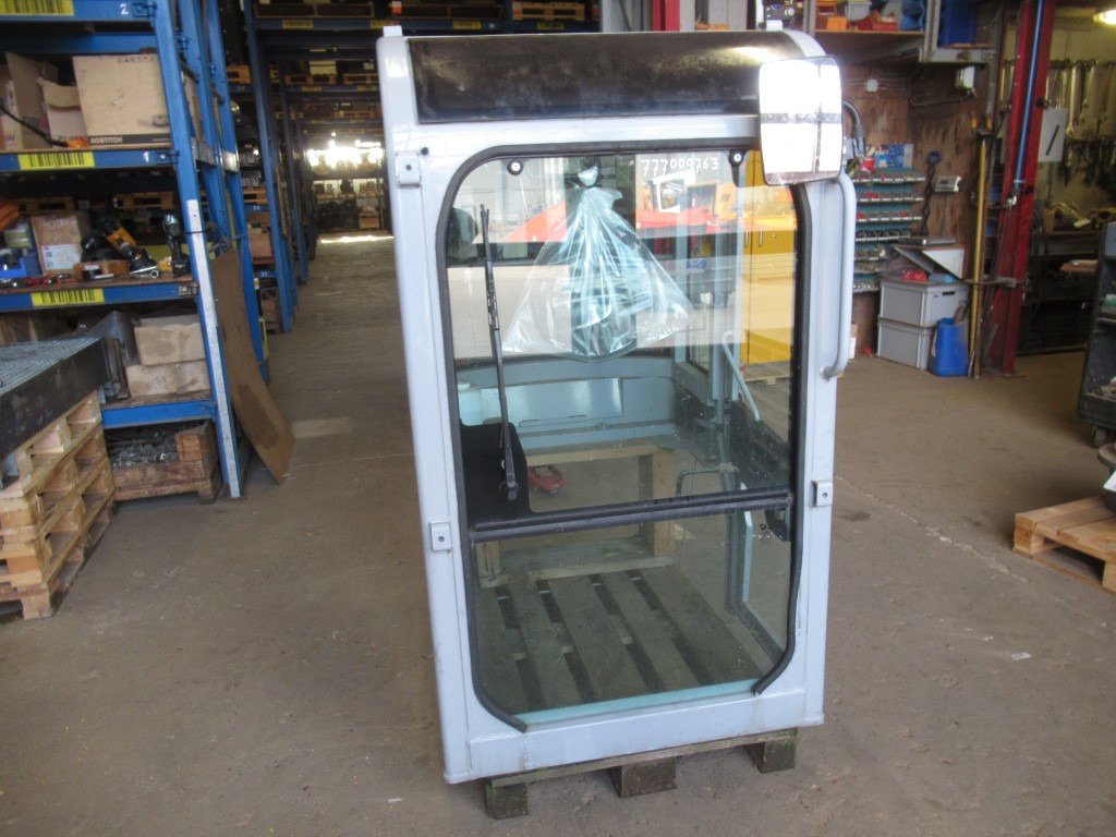 New Holland 72271210 - - Кабина для Строительной техники: фото 1 New Holland 72271210 - - Кабина для Строительной техники: фото 1