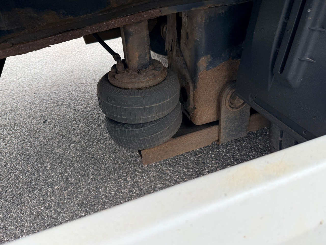 Тентованный полуприцеп Krone SD: фото 11