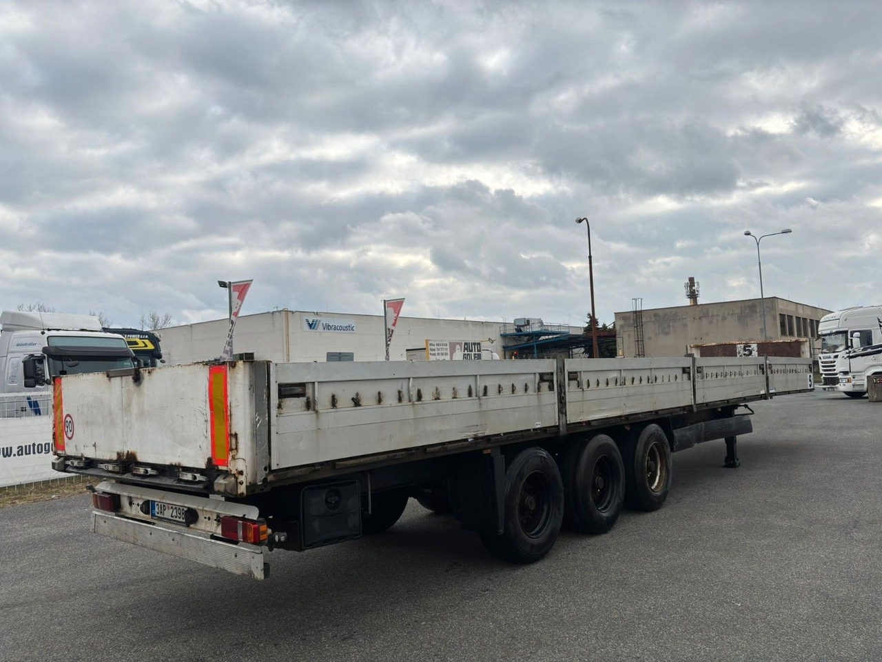 Krone SD P - Полуприцеп бортовой/ Платформа: фото 4 Krone SD P - Полуприцеп бортовой/ Платформа: фото 4