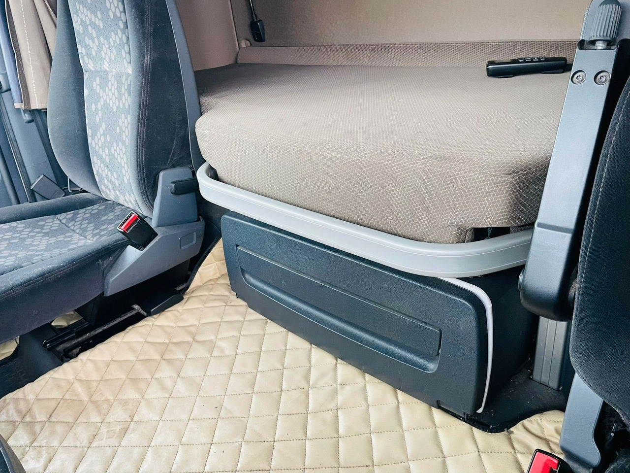 Тягач Scania R410 euro6 tractor unit: фото 8