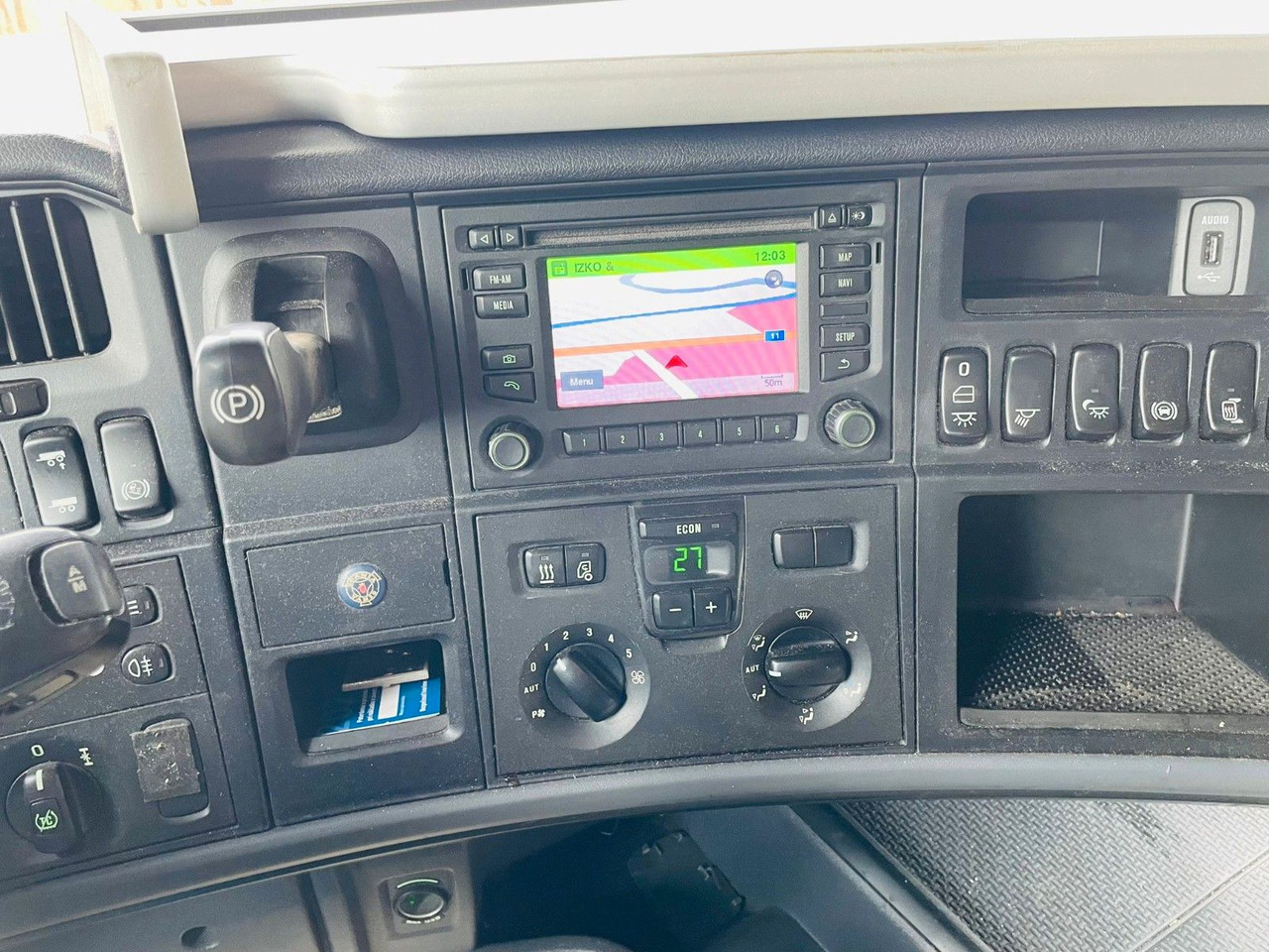 Тягач Scania R410 euro6 tractor unit: фото 13