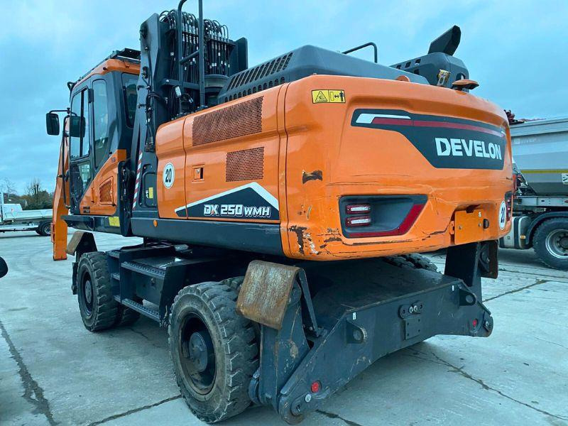 Doosan DX 250 W - Колёсный экскаватор: фото 2 Doosan DX 250 W - Колёсный экскаватор: фото 2