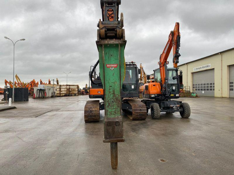 Montabert XL 1900 - Гидромолот: фото 4 Montabert XL 1900 - Гидромолот: фото 4