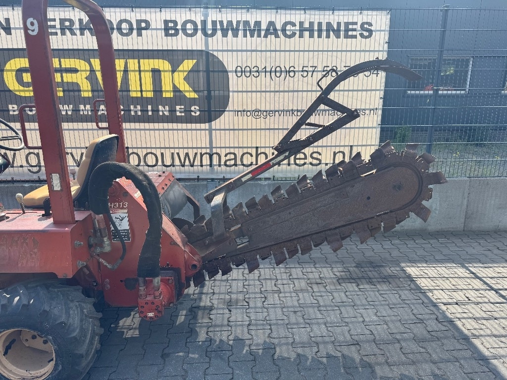 Ditch Witch 3700 DD - Траншеекопатель: фото 4 Ditch Witch 3700 DD - Траншеекопатель: фото 4