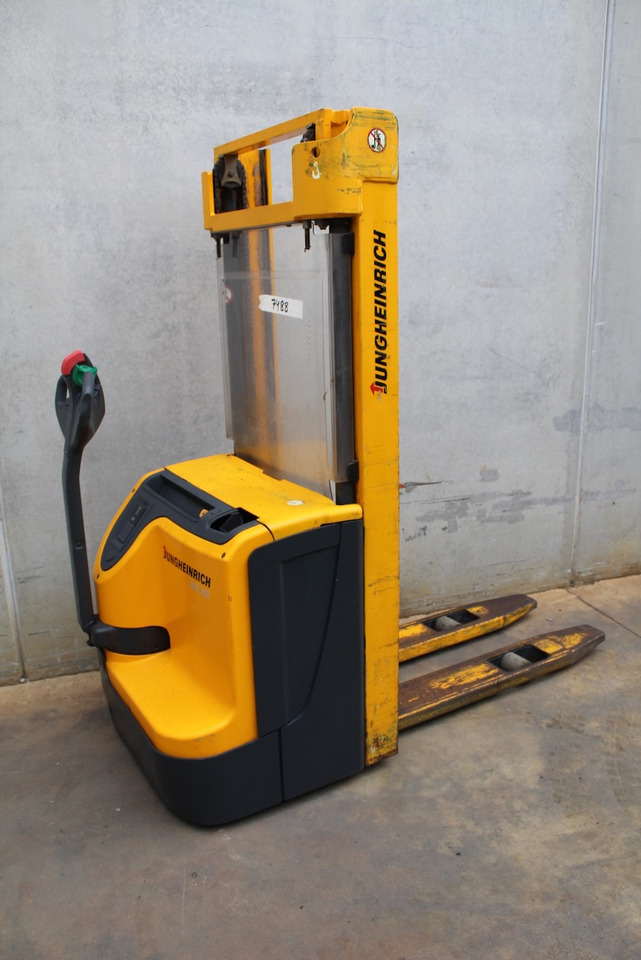 Jungheinrich EJC 212 330 ZT - Штабелер: фото 3 Jungheinrich EJC 212 330 ZT - Штабелер: фото 3