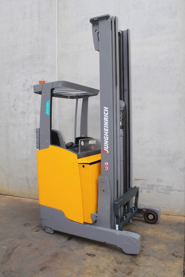 Jungheinrich ETV 210 740 DZ - Ричтрак: фото 1 Jungheinrich ETV 210 740 DZ - Ричтрак: фото 1