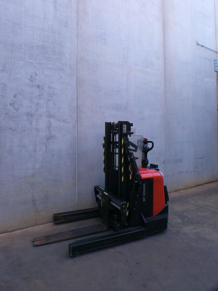 Toyota SPE 120 XR - Штабелер: фото 2 Toyota SPE 120 XR - Штабелер: фото 2