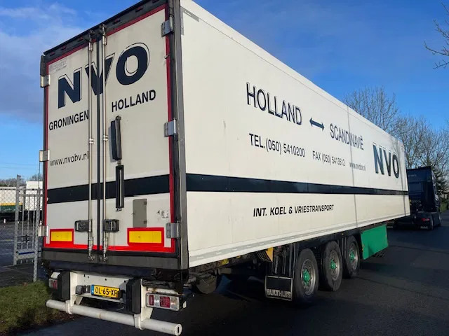 Krone Frigo Double stock carrier vector dubbele verdamper H=270 W=250 cm - Изотермический полуприцеп: фото 4 Krone Frigo Double stock carrier vector dubbele verdamper H=270 W=250 cm - Изотермический полуприцеп: фото 4