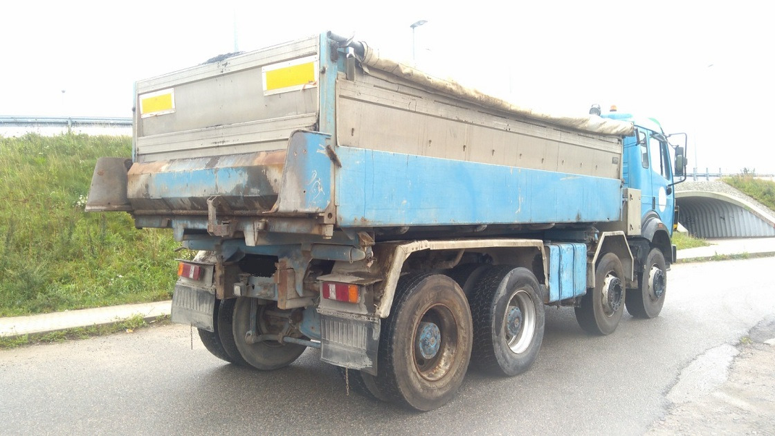 MERCEDES-BENZ SK 3234 8x4 - Самосвал: фото 4 MERCEDES-BENZ SK 3234 8x4 - Самосвал: фото 4