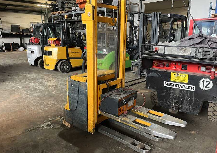 Jungheinrich EJC14 - Штабелер: фото 1 Jungheinrich EJC14 - Штабелер: фото 1