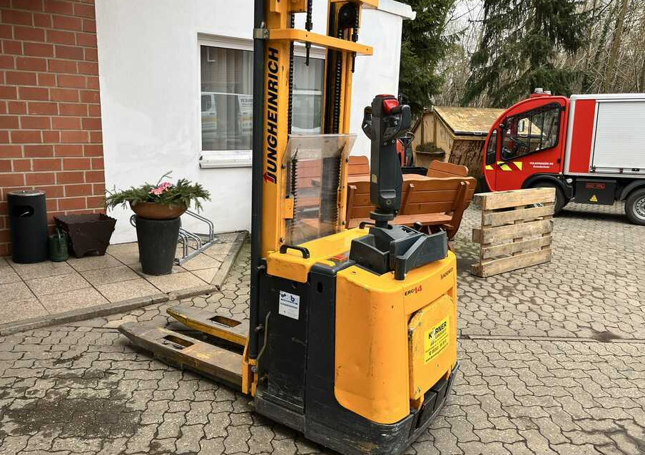 Jungheinrich ERC14 - Штабелер: фото 3 Jungheinrich ERC14 - Штабелер: фото 3