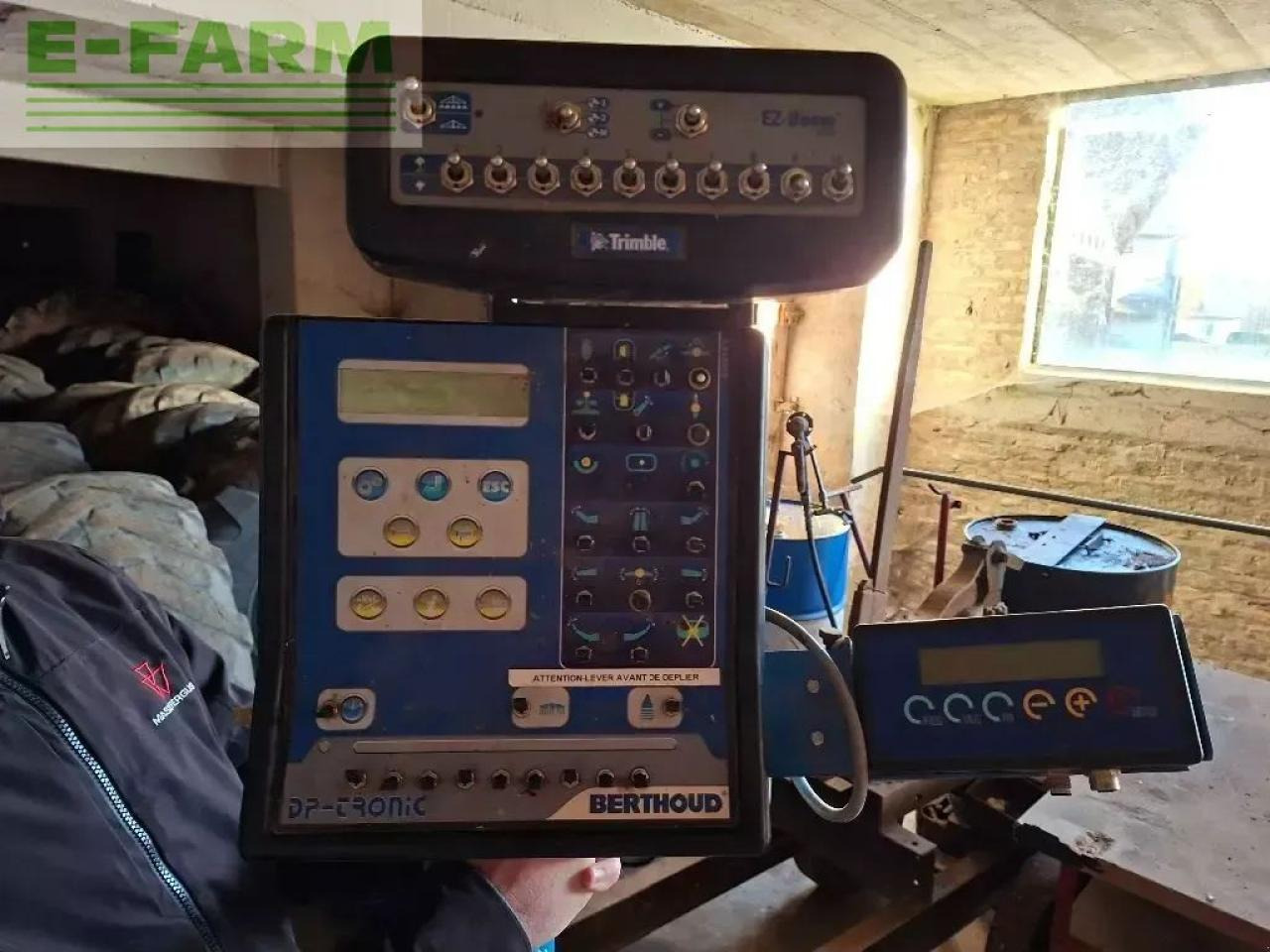 Прицепной опрыскиватель Berthoud tenor 4346: фото 6