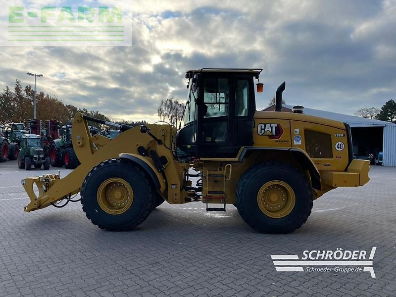 Caterpillar 938 hl - Мини-экскаватор: фото 4 Caterpillar 938 hl - Мини-экскаватор: фото 4