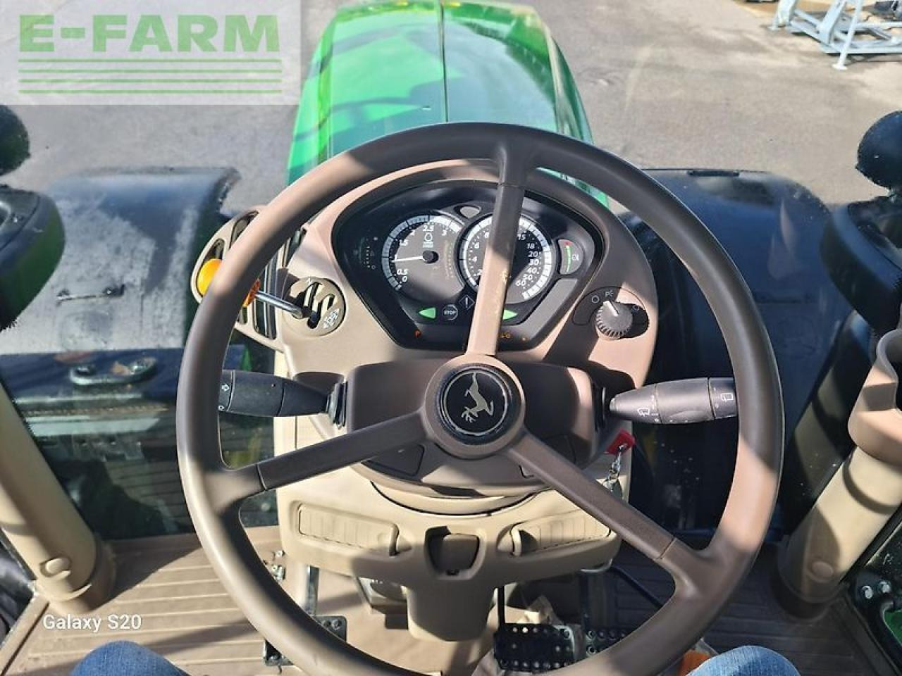 Трактор John Deere 6215r: фото 8 Трактор John Deere 6215r: фото 8