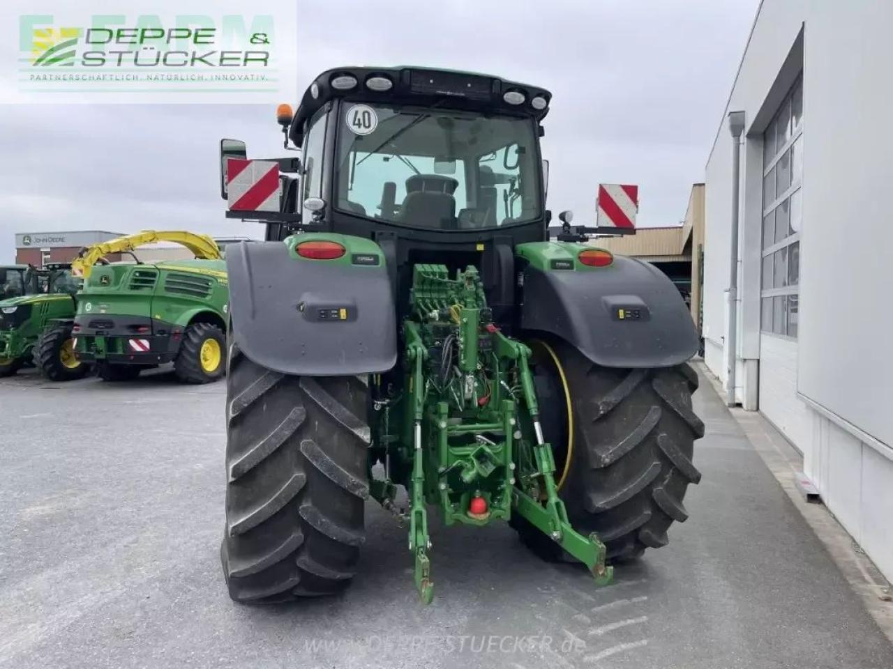 Трактор John Deere 6250r: фото 13