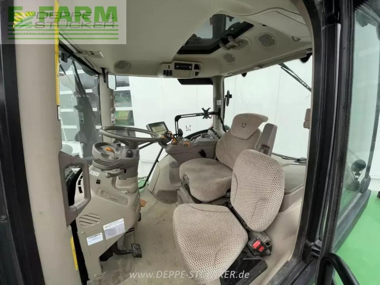 Трактор John Deere 6250r: фото 10