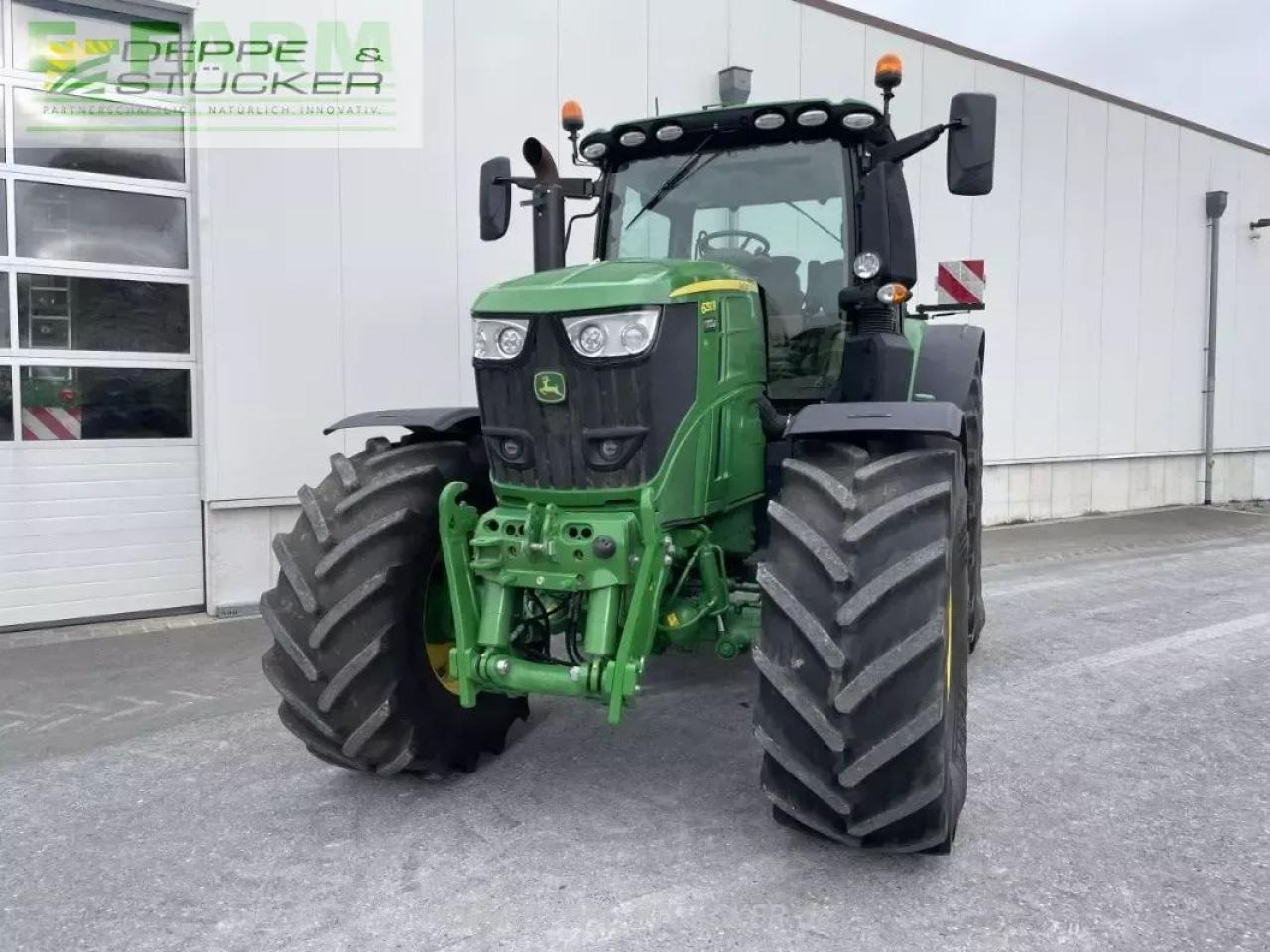 Трактор John Deere 6250r: фото 16