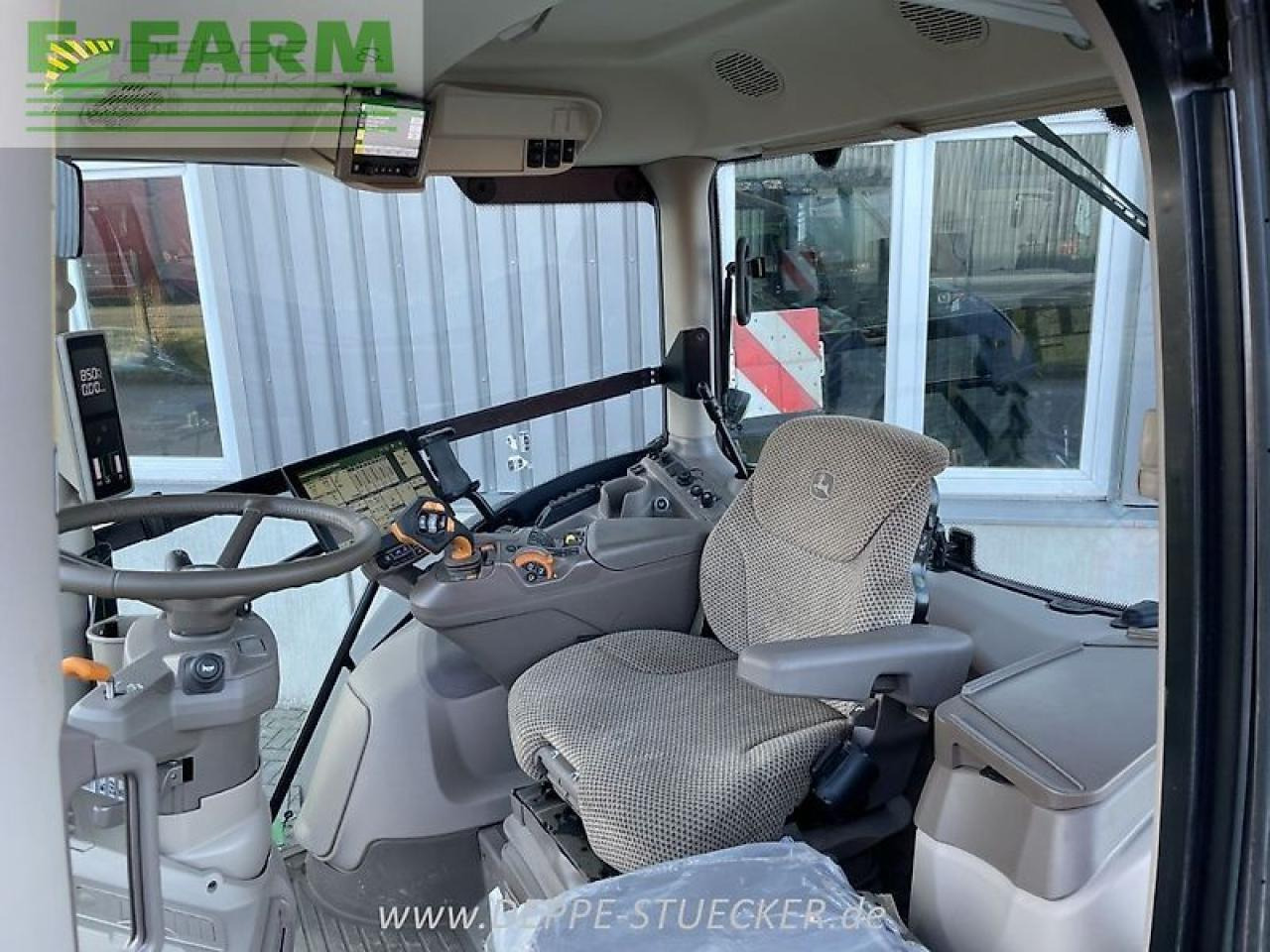 Трактор John Deere 6r 175: фото 11