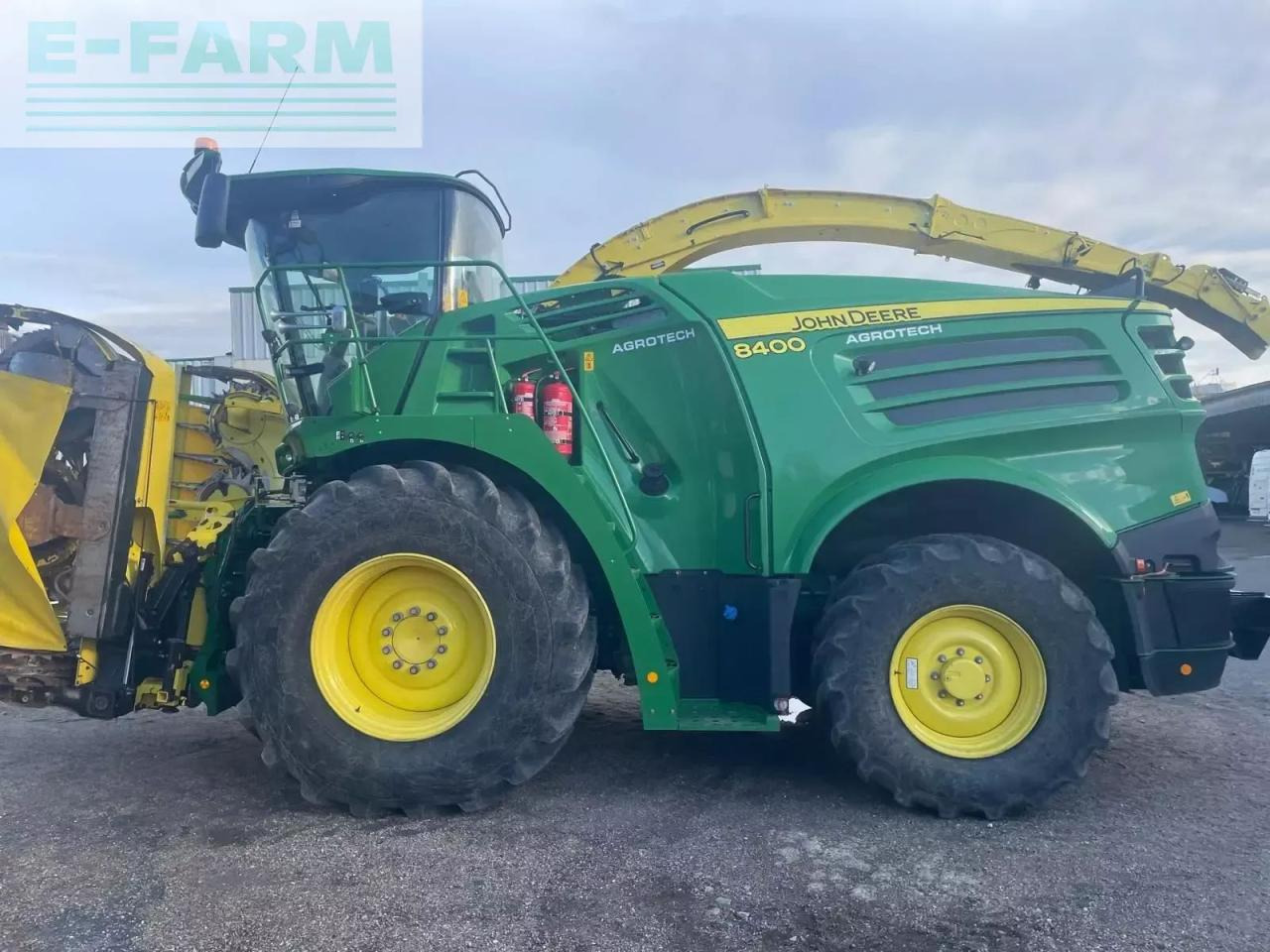 Кормоуборочный комбайн John Deere 8400: фото 7 Кормоуборочный комбайн John Deere 8400: фото 7