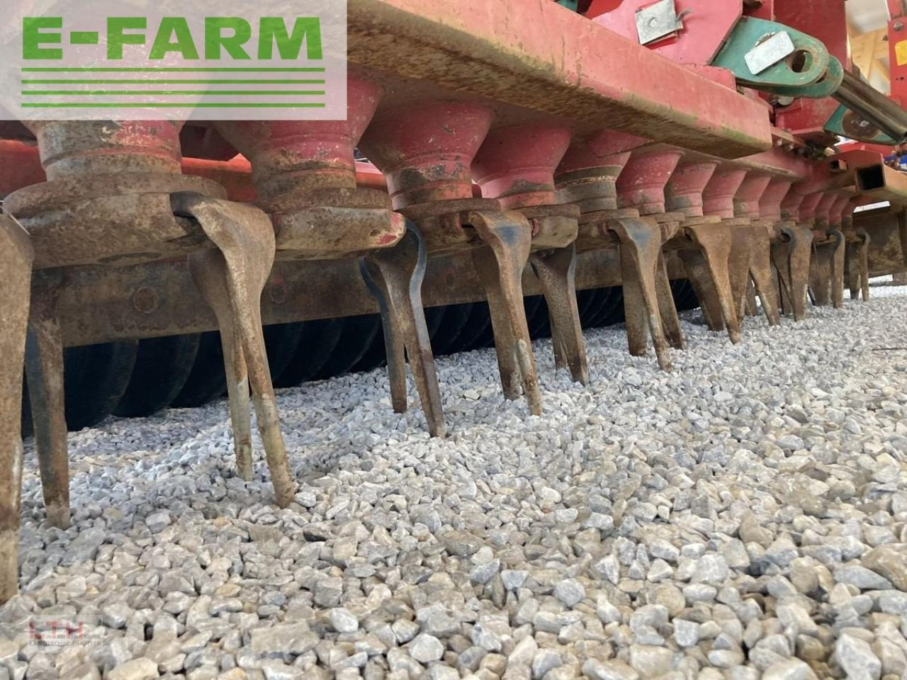 Kverneland ngs 101 mit kuhn venta lc 4000 - Посевной комплекс: фото 2 Kverneland ngs 101 mit kuhn venta lc 4000 - Посевной комплекс: фото 2