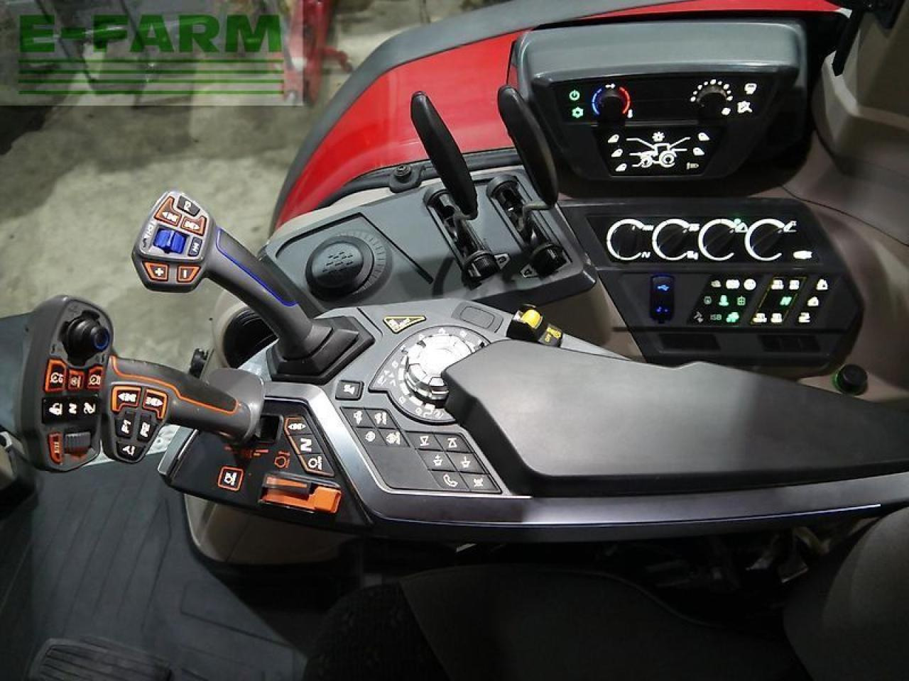 Трактор Massey Ferguson 8s.225 dyna-7: фото 11