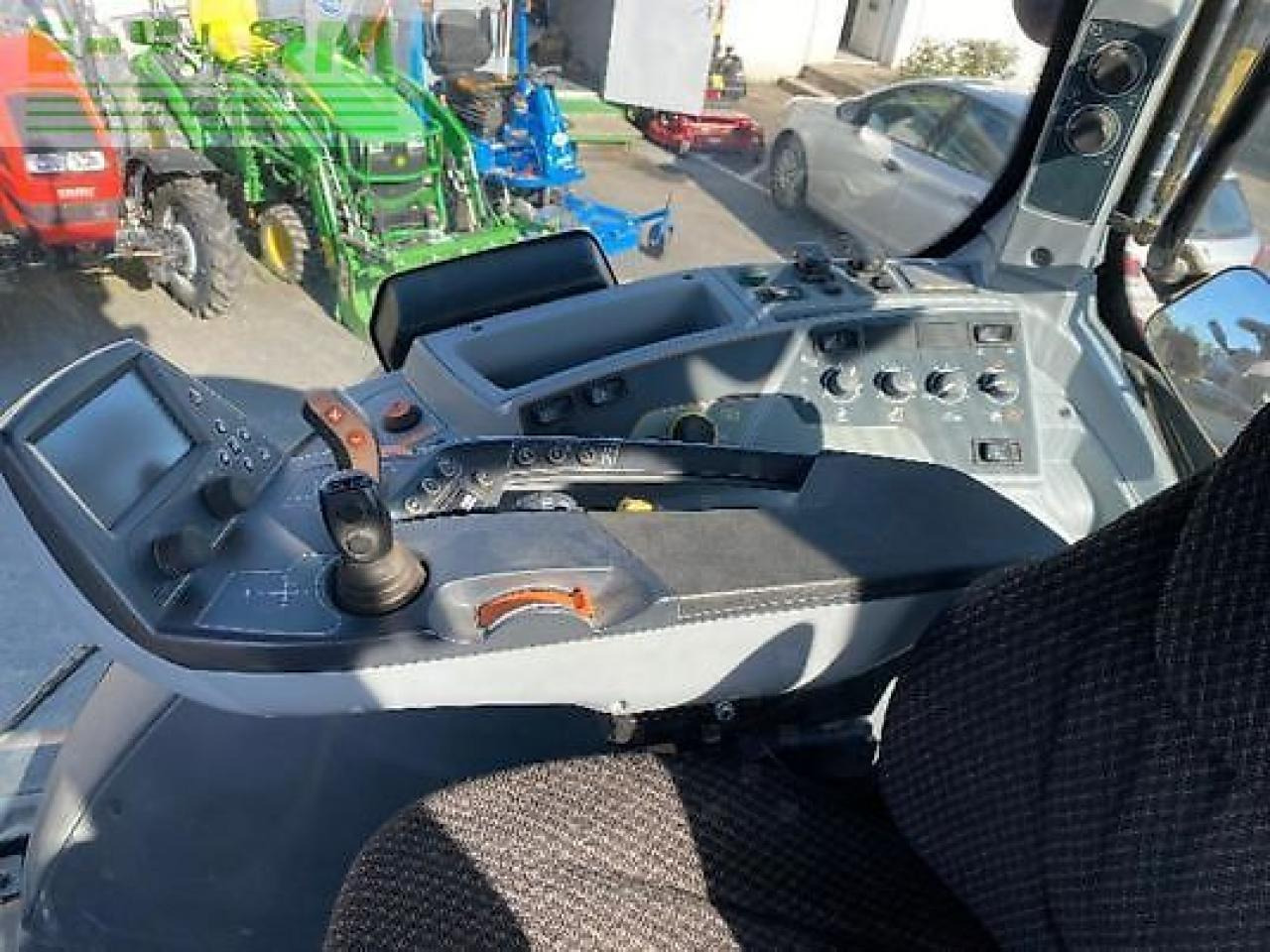 Трактор Valtra t194 versu Versu: фото 8 Трактор Valtra t194 versu Versu: фото 8