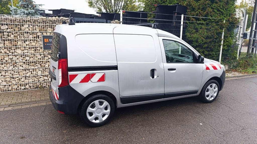 Dacia Dokker Transporter, Kastenwagen, Werkstattschränke - Легковой фургон: фото 4 Dacia Dokker Transporter, Kastenwagen, Werkstattschränke - Легковой фургон: фото 4