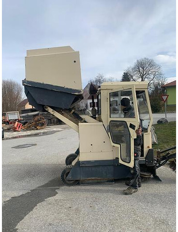 Подметально-уборочная машина Amros 1250 Kehrmaschine: фото 14 Подметально-уборочная машина Amros 1250 Kehrmaschine: фото 14