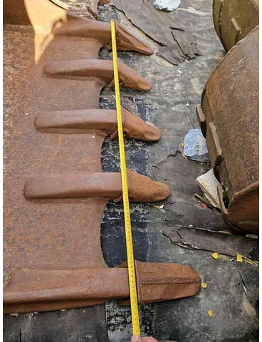 Tieflöffel 115 cm Arbeitsbreite mit Volvo Aufnahme - Ковш: фото 3 Tieflöffel 115 cm Arbeitsbreite mit Volvo Aufnahme - Ковш: фото 3