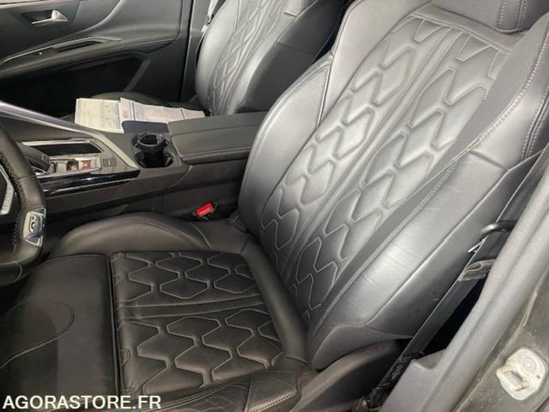 3008 GT 2.0 HDI 180cv EAT6 -12/2016 - 130600 KM - Внедорожник: фото 5 3008 GT 2.0 HDI 180cv EAT6 -12/2016 - 130600 KM - Внедорожник: фото 5