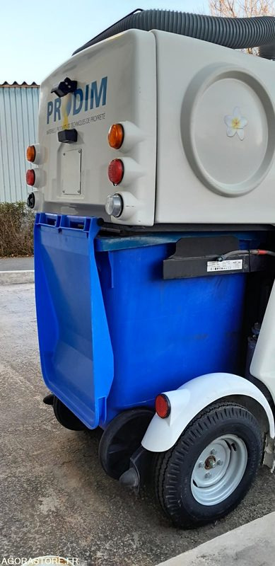 BALAYEUSE ELECTRIQUE ECO 36 - Подметально-уборочная машина: фото 2 BALAYEUSE ELECTRIQUE ECO 36 - Подметально-уборочная машина: фото 2