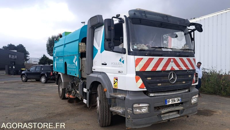 Balayeuse chantier MERCEDES 1833 - 264635KM - 2011 - Подметально-уборочная машина: фото 2 Balayeuse chantier MERCEDES 1833 - 264635KM - 2011 - Подметально-уборочная машина: фото 2