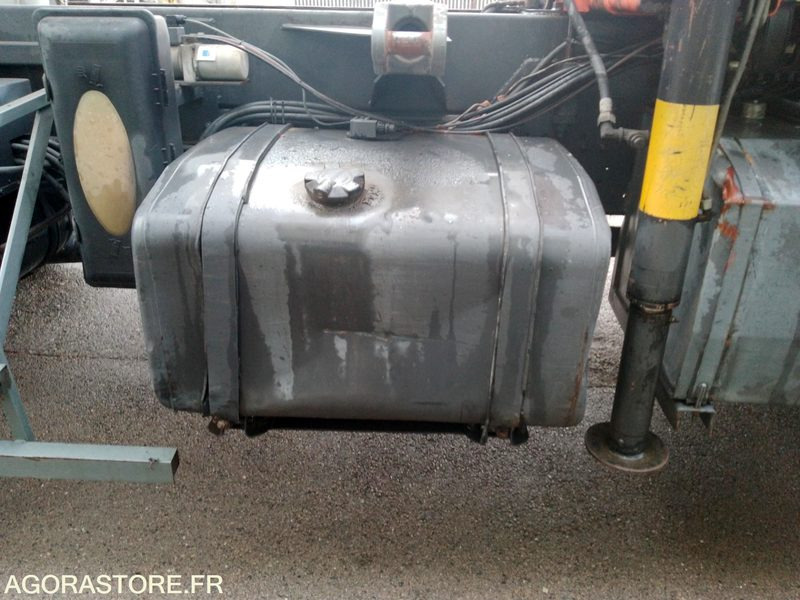 Самосвал CAMION BENNE GRUE RENAULT 4X4: фото 10 Самосвал CAMION BENNE GRUE RENAULT 4X4: фото 10