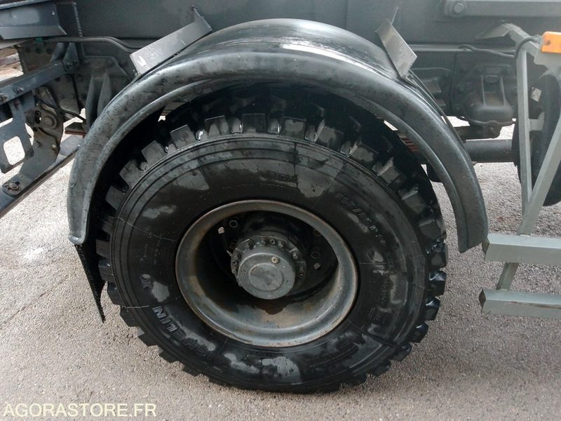 Самосвал CAMION BENNE GRUE RENAULT 4X4: фото 12 Самосвал CAMION BENNE GRUE RENAULT 4X4: фото 12