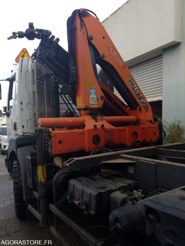 Самосвал CAMION BENNE GRUE RENAULT 4X4: фото 7 Самосвал CAMION BENNE GRUE RENAULT 4X4: фото 7