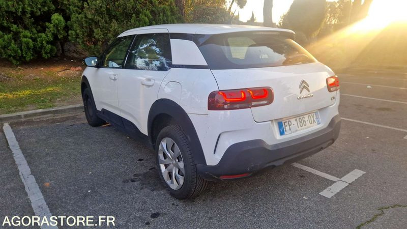 CITROËN C4 - 2020 / 138605 KM (FP-186-QX) - Легковой автомобиль: фото 3 CITROËN C4 - 2020 / 138605 KM (FP-186-QX) - Легковой автомобиль: фото 3