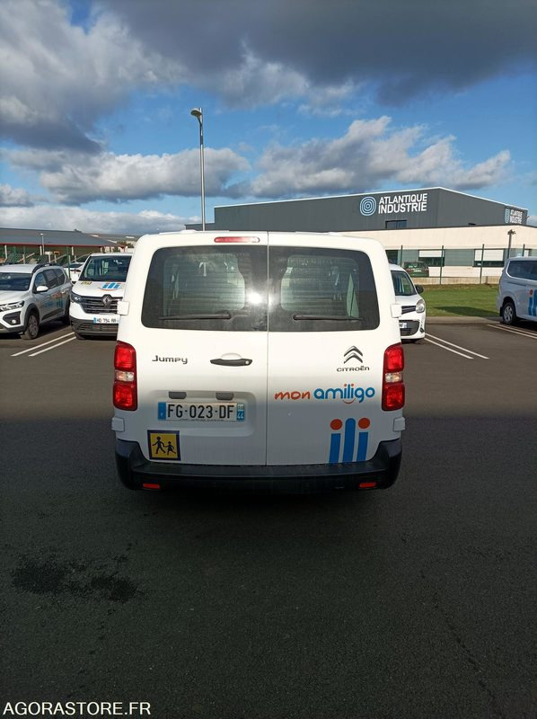 FG-023-DF - Roulant - CITROEN JUMPY SPACE TOURER - VP - 178 975 Kms - Микроавтобус, Пассажирский фургон: фото 4 FG-023-DF - Roulant - CITROEN JUMPY SPACE TOURER - VP - 178 975 Kms - Микроавтобус, Пассажирский фургон: фото 4