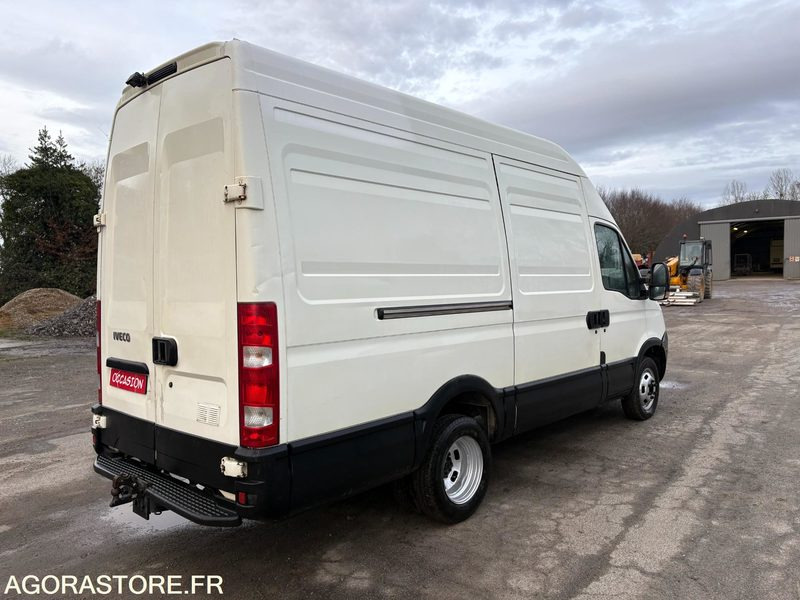 FOURGON IVECO DAILY 180 CV - Цельнометаллический фургон: фото 5 FOURGON IVECO DAILY 180 CV - Цельнометаллический фургон: фото 5