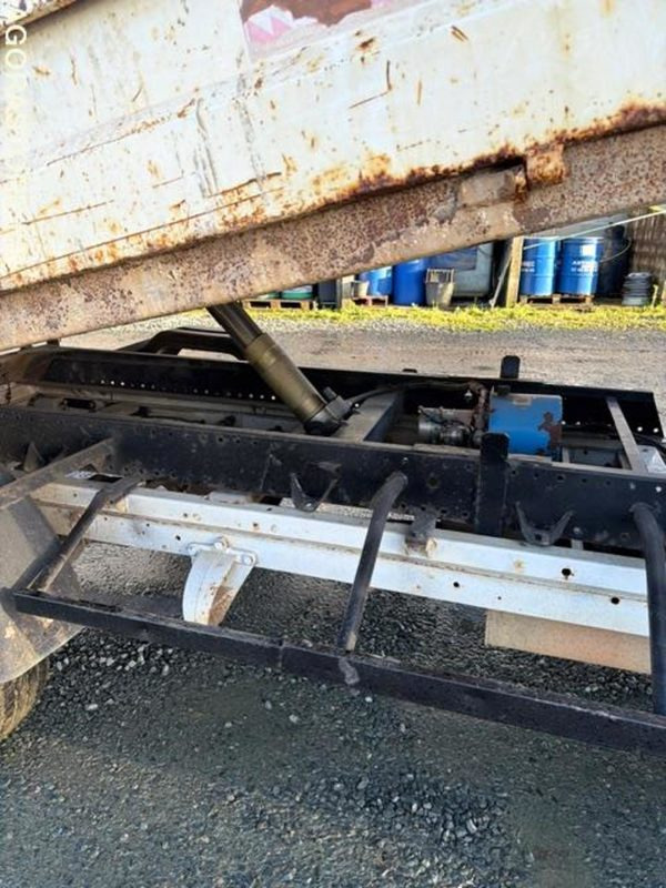 Fourgon Benne - Цельнометаллический фургон: фото 4 Fourgon Benne - Цельнометаллический фургон: фото 4