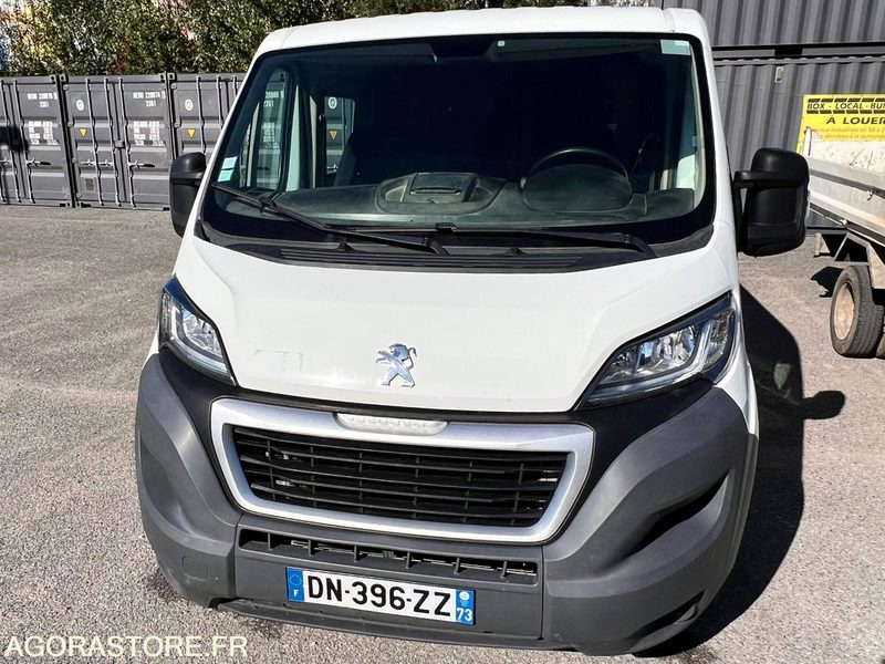 Fourgon utilitaire Peugeot Boxer 2,2l HDI 130cv - Année 2015 - 235000kms - Цельнометаллический фургон: фото 3 Fourgon utilitaire Peugeot Boxer 2,2l HDI 130cv - Année 2015 - 235000kms - Цельнометаллический фургон: фото 3