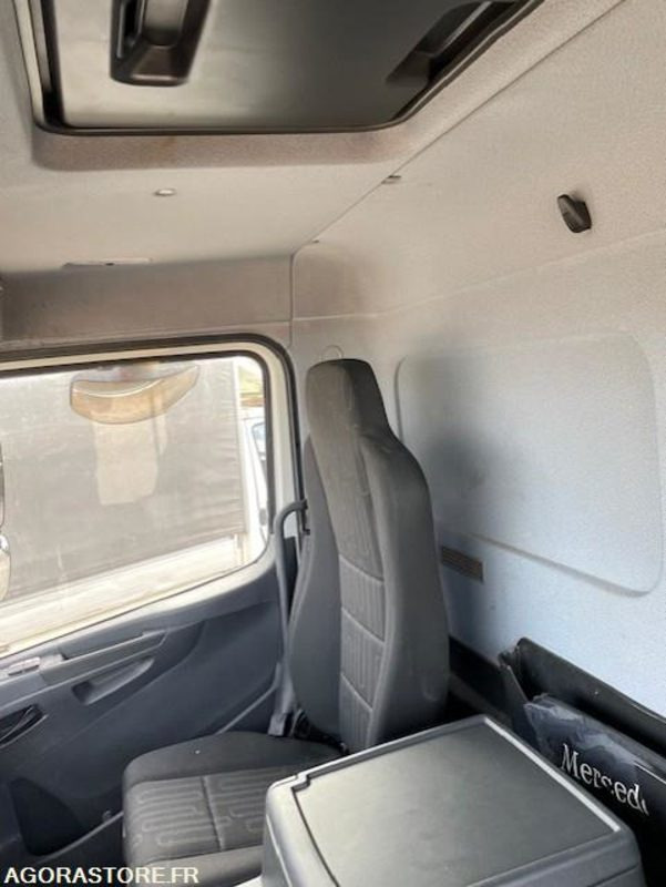 Atego Mercedes Boite automatique 2017 300 000 kms - Грузовик: фото 5 Atego Mercedes Boite automatique 2017 300 000 kms - Грузовик: фото 5