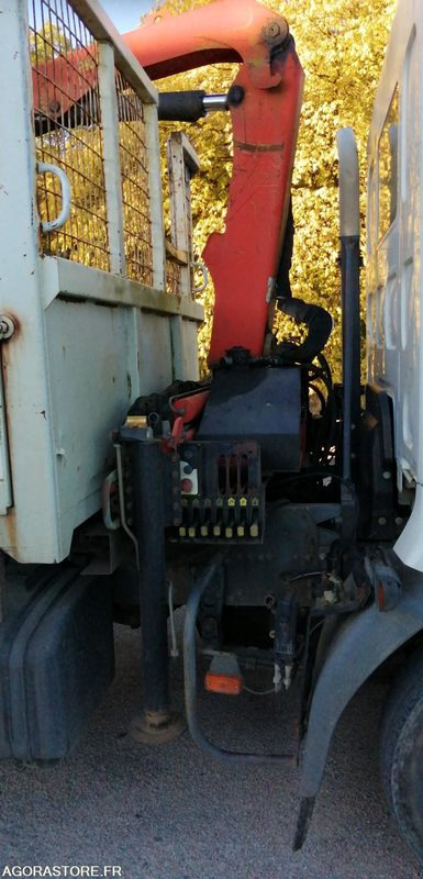 Camion benne avec grue - Renault Midlum 2001 293846kms - Грузовик: фото 5 Camion benne avec grue - Renault Midlum 2001 293846kms - Грузовик: фото 5