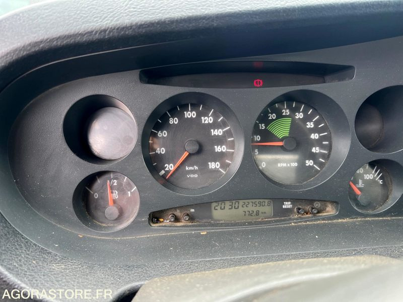 IVECO BENNE 35C12 - Малотоннажный самосвал: фото 5 IVECO BENNE 35C12 - Малотоннажный самосвал: фото 5