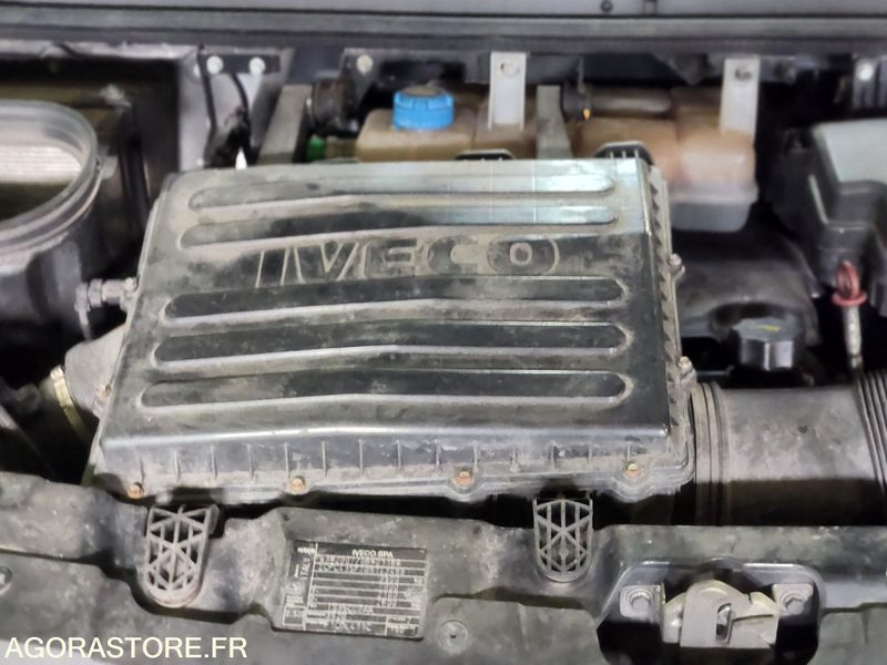 Цельнометаллический фургон IVECO DAILY 35C21- 2017 / 170000 KM: фото 7