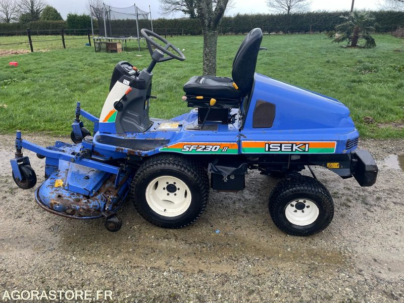 Iseki SF230 - Газонокосилка: фото 1 Iseki SF230 - Газонокосилка: фото 1